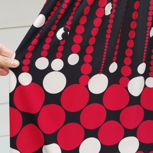 Fabulous bubble halter dress - Picture 3 of 6